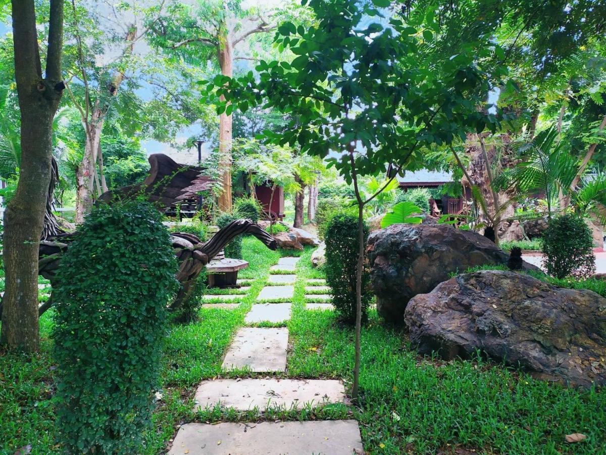 Denchai City Resort เด่นชัยซิตี้ รีสอร์ท Phrae Eksteriør bilde